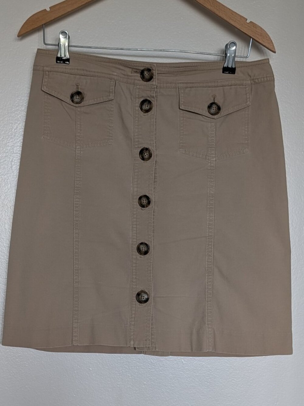 Jones New York Strech Khaki Skirt